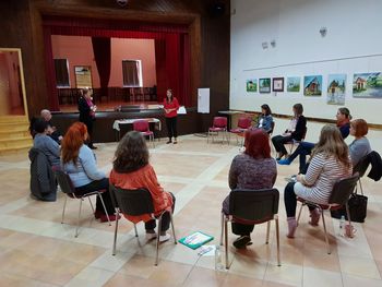 Delavnica Umetnosti pripovedovanja pravljic z mentorico Ljobo Jenče 
