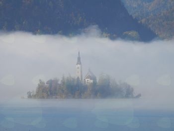 Postanite licencirani lokalni vodnik!