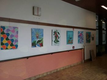 Likovno društvo Mengeš razstavlja vitraže v Ljubljani