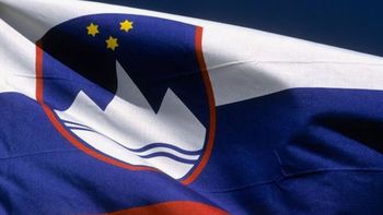 Dvig Slovenske zastave na Sv. Otu