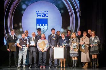 Občinski nagrajenci so svetilnik, ki z dejanji kažejo pot