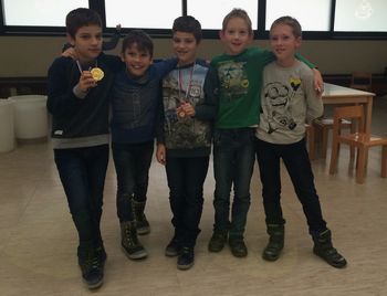 Na gorenjskem prvenstvu osnovnih šol v šahu so tekmovalci iz OŠ Preddvor osvojili tri medalje