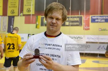 Staš Skube