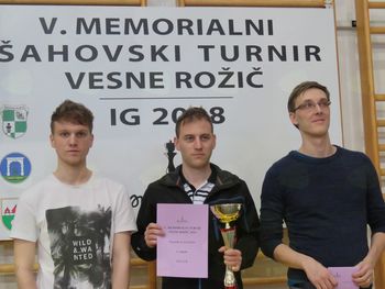 Zmagovalci (z leve): Tim Janželj, Jure Borišek, Matej Šebenik
