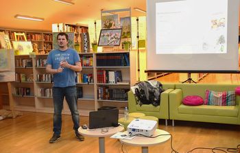 V Občinski knjižnici Prebold o vzgoji jagodičevja