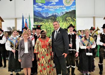 Slovenija in ves svet prvič praznovala svetovni dan čebel
