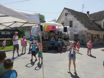 Pozdrav poletju v Sebenjah