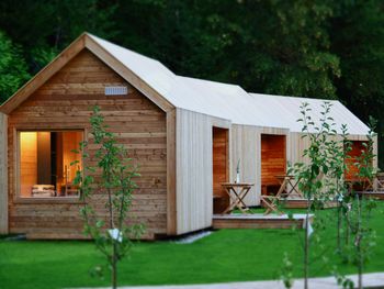 Glamping v tržiški gorski pravljici Glamping v tržiški gorski pravljici