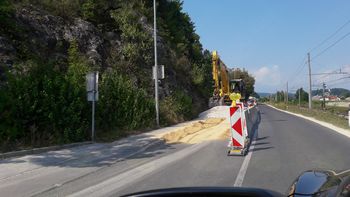 Ureditev pločnika v Notranjih Goricah pri Športnem parku Jama