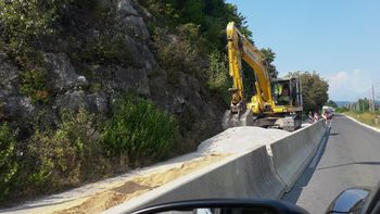 Ureditev pločnika v Notranjih Goricah pri Športnem parku Jama