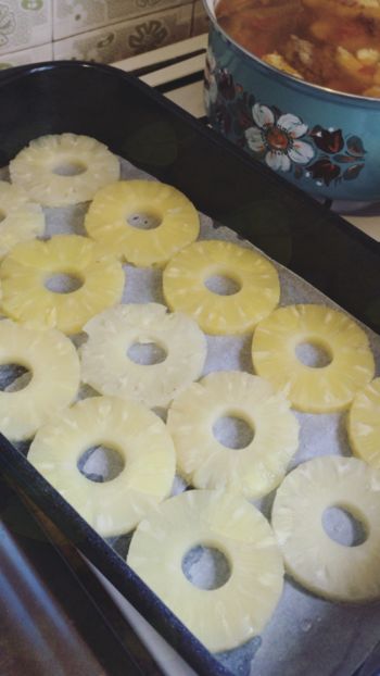 Priprava ananasove torte, prvi korak