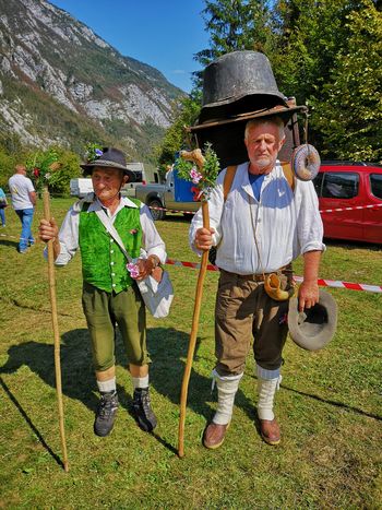 KRAVJI BAL V BOHINJU GOSTIL DOBRIH OSEM TISOČ OBISKOVALCEV IN REKORDNO ŠTEVILO KRAV