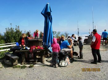 FOTOREPORTAŽA :  38. družinski pohod na Krim