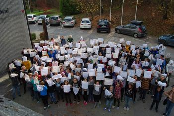 Učenci iz OŠ Bled izdelovali vrečke pod vodstvom mentorice iz OOZ Radovljica 