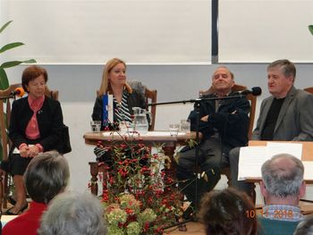 Mengeš iz preteklosti v sedanjost in za prihodnost