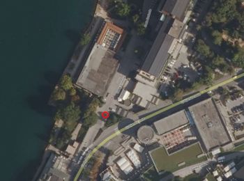 Polovična zapora Jezerske promenade ob Kavarni Park
