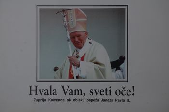 PAPEŽ JE OBISKAL KOMENDO