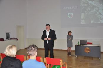 SPREJEM ŠTIPENDISTOV OBČINE GROSUPLJE 2018 / 2019 SPREJEM ŠTIPENDISTOV OBČINE GROSUPLJE 2018 / 2019