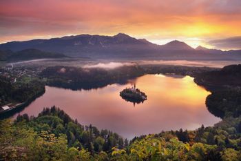 ČAROBNOST BLEJSKEGA JEZERA - otroški abonma in izven