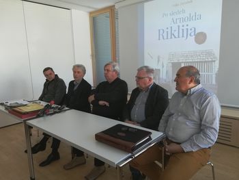 Vojko Zavodnik: Nekaj misli ob izdaji monografije 'Po sledeh Arnolda Riklija'        