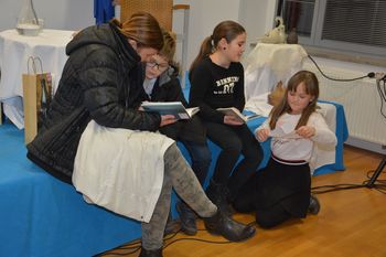 Proslava ob kulturnem prazniku v Temnici - poglobljena, a tudi zabavna in razigrana prireditev