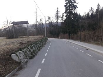 Nova javna razsvetljava se prilagaja sprehajalcu