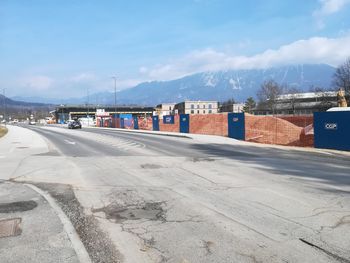 Otvoritev Spara in gradnje na Selišah