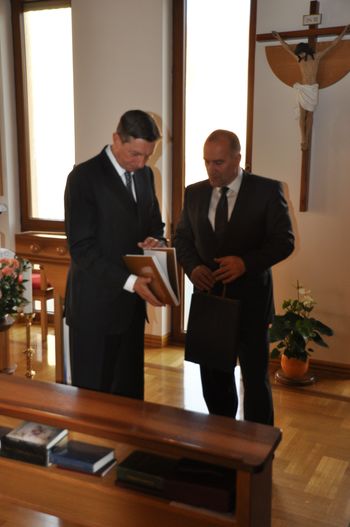 Predsednik republike Borut Pahor obiskal Doma za starostnike sv. Katarine v Mengšu