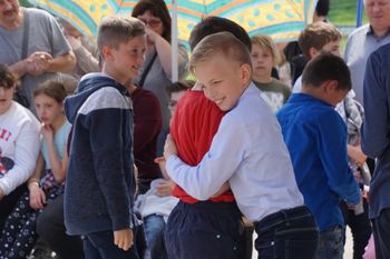Tradicija ciljanja pirhov v Mirnu se nadaljuje