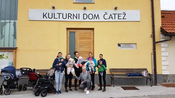 TELOVADBA ZA MAMICE Z DOJENČKI NA ČATEŽU