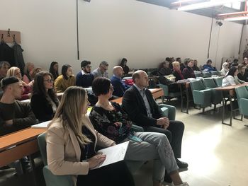 IC GEOSS ORGANIZIRAL OKROGLO MIZO NA TEMO KOMUNIKACIJA MED DRŽAVLJANI GOSTUJOČE DRŽAVE IN MIGRANTI