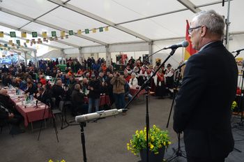 NADVSE ŽIVAHEN SEJEMSKI UTRIP V KOMENDI