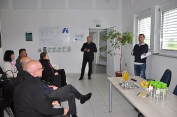 ČLANI UPRAVNEGA IN NADZORNEGA ODBORA LAS SOŽITJE MED MESTOM IN PODEŽELJEM NA OGLEDU USPEŠNO REALIZIRANIH EVROPSKIH PROJEKTOV V NAŠI OBČINI