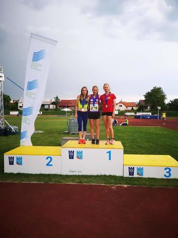 Sevniški atletinji, Lea Haler in Nika Dobovšek, članski državni prvakinji Sevniški atletinji, Lea Haler in Nika Dobovšek, članski državni prvakinji