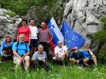 Praznovanju občinskega praznika Občine Preddvor se je s srečanjem na Spodnjem Kališču pridružila tudi občinska organizacija za vrednote NOB Preddvor