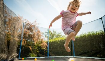 Ponovna uporaba odsluženega trampolina Ponovna uporaba odsluženega trampolina