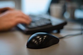 Računalništvo - Uporaba interneta in spletna varnost