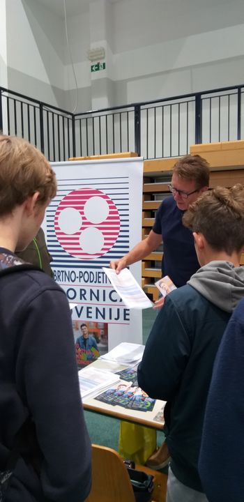 Vrtiljak poklicev in sodelovanje Območne obrtno-podjetniške zbornice Radovljica