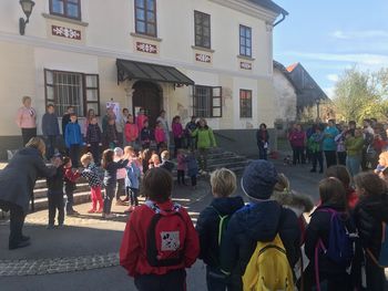 V Hotedršici pestro dogajanje ob Tednu otroka - sodelovanje otrok iz Repna in Hotedršice