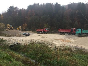 Nedovoljeni nasip v deževnih obdobjih posebej vznemirja