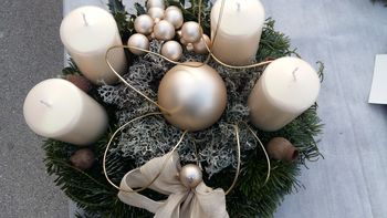 Dobrodelni adventni venčki