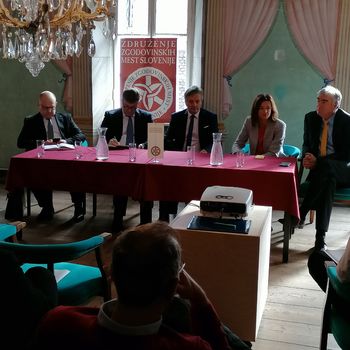 Po letni skupščini Združenja zgodovinskih mest Slovenije še pogovor županov z evroposlanci o novi perspektivi 2021-2027