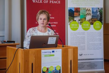 Udeleženci čezmejne konference WALKofPEACE na obisku Cerja Udeleženci čezmejne konference WALKofPEACE na obisku Cerja