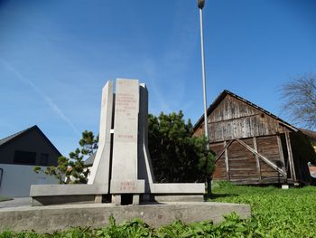 Skrita v megli