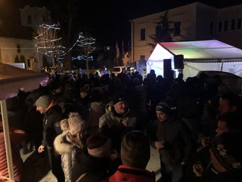 Silvestrovanje na prostem z ansamblom Mladi Dolenjci Silvestrovanje na prostem z ansamblom Mladi Dolenjci