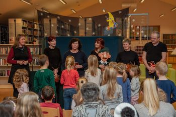 Zvezdna pravljična prigoda v preboldski knjižnici