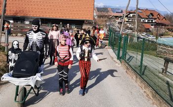 Veselo pustovanje na Dobenu