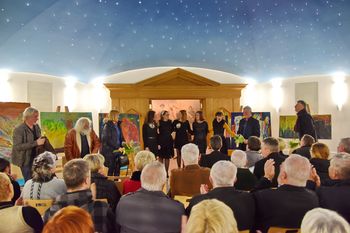 OTVORITEV LIKOVNE RAZSTAVE: PET POETIK V POMNIKU MIRU NA CERJU