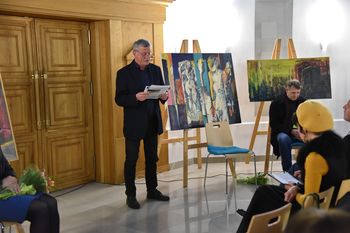 OTVORITEV LIKOVNE RAZSTAVE: PET POETIK V POMNIKU MIRU NA CERJU