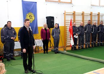 Nekaj foto utrinkov z zaključka kviza- podelitev medalj